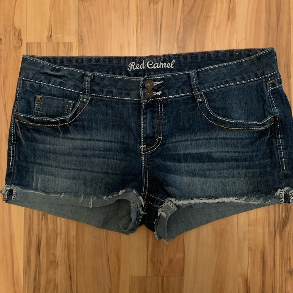 Red Camel Jean Shorts, Size 15.